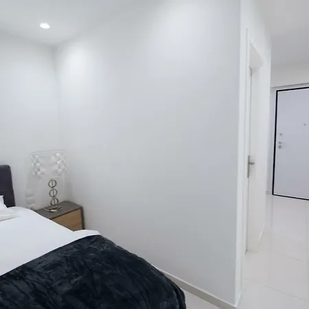 White Lux For 2 Vipgreece Apartment